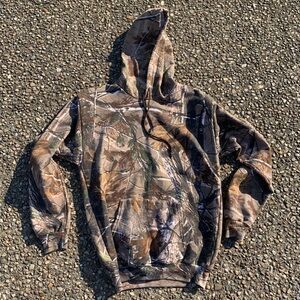 Vintage Russel Outdoors RealTree Camo Hoodie Size M